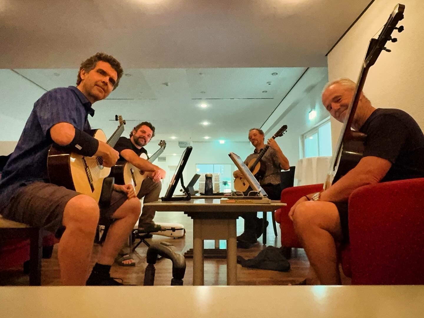 Hotel rehearsal for our concert tonight at @gitarrenuertingen Germany!
