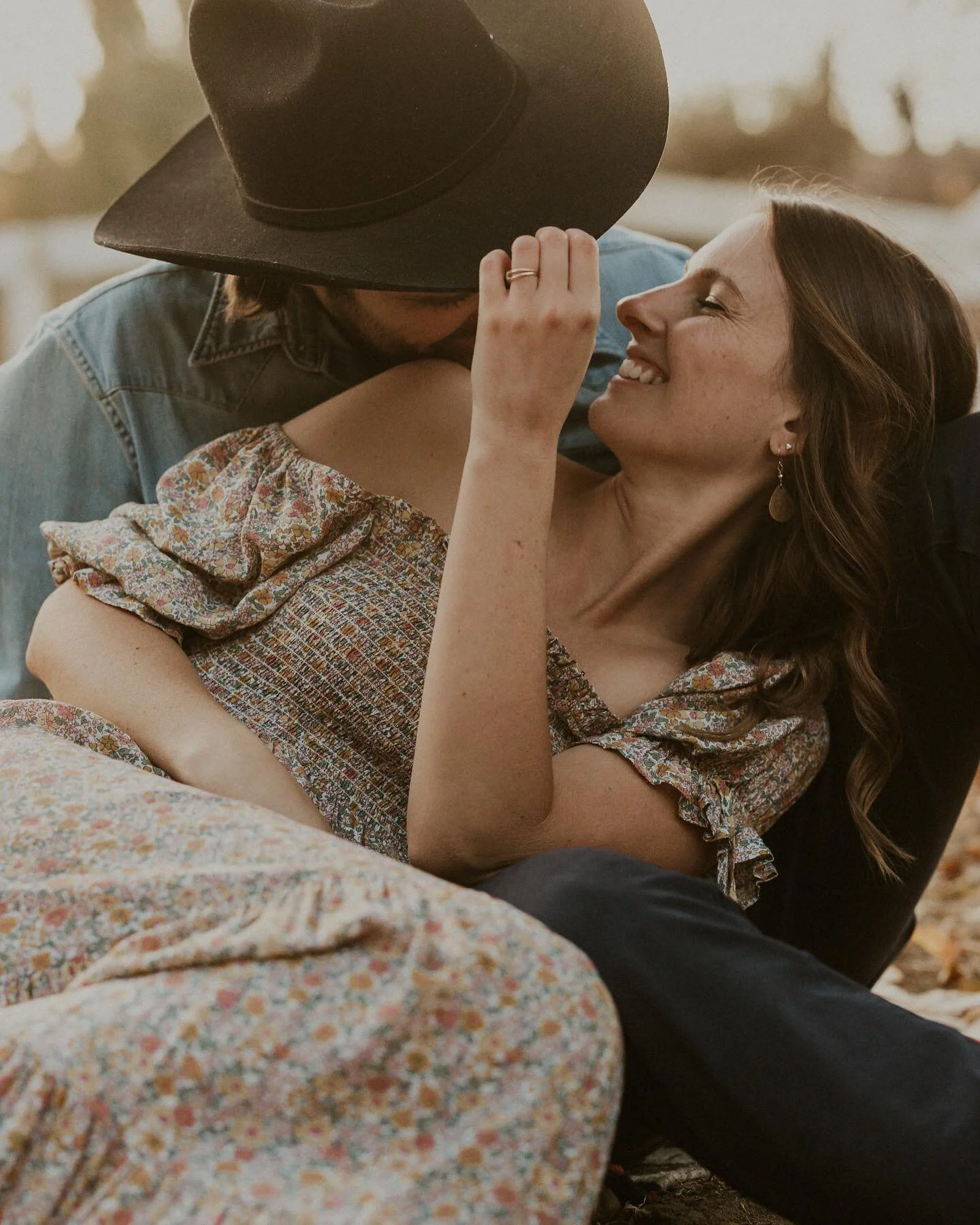 Peter &amp; Jess, always looking good ✨
Feeling nostalgic over allll of our old shoots and weddings, both in California &amp; Ireland. It&rsquo;s hard to believe we&rsquo;re going into our 7th year of weddings! 
That&rsquo;s it, I&rsquo;m bringing ba