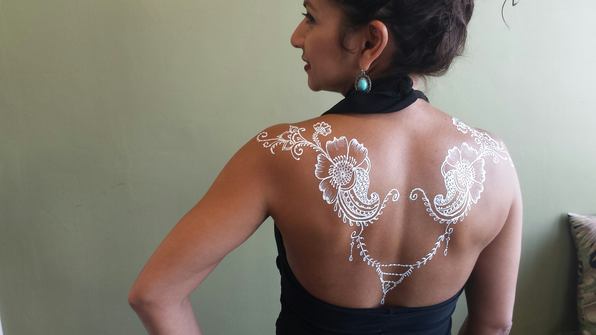 Try out white henna! FDA approved body paint lasting 1-5 days.