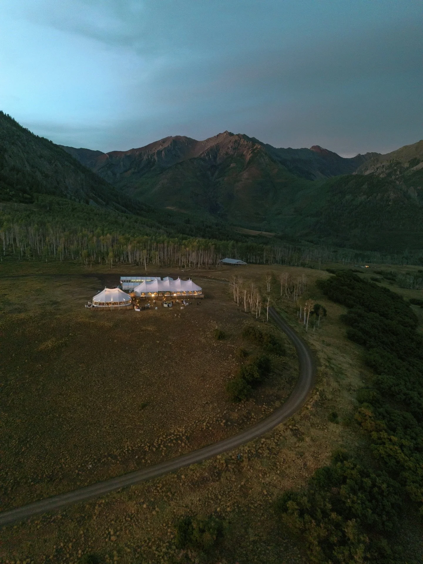 Birds-eye view. 

Planning &amp; Production: @soireetelluride 
Photo: @carrie_patterson

#telluridewedding #coloradowedding #mountainwedding #weddingreception