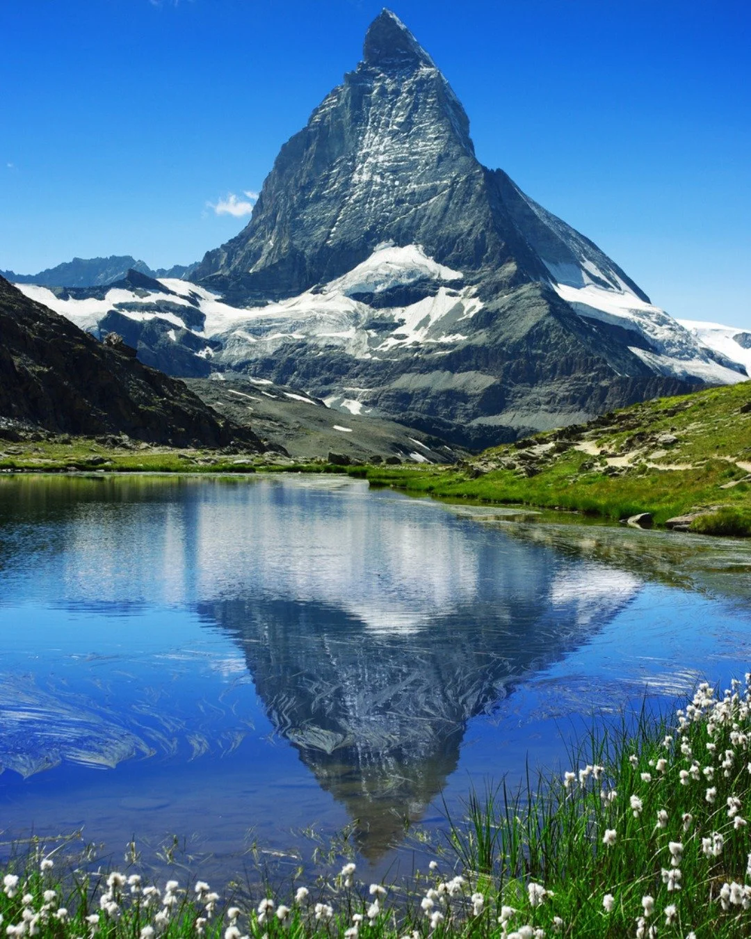 Winter is calling&hellip;

❄️ Imagine waking up to snow-dusted peaks, sipping hot chocolate by a crackling fire, or gliding down world-class ski slopes before returning to a cozy chalet.

From Zermatt&rsquo;s iconic Matterhorn views and luxury chalet
