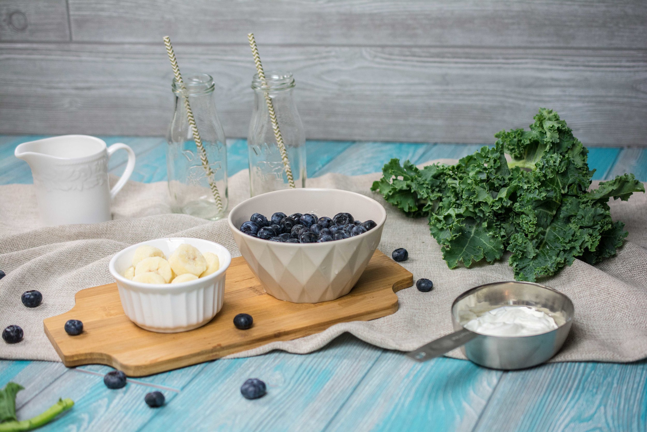 Blueberry-Kale-Smoothie-2.jpg