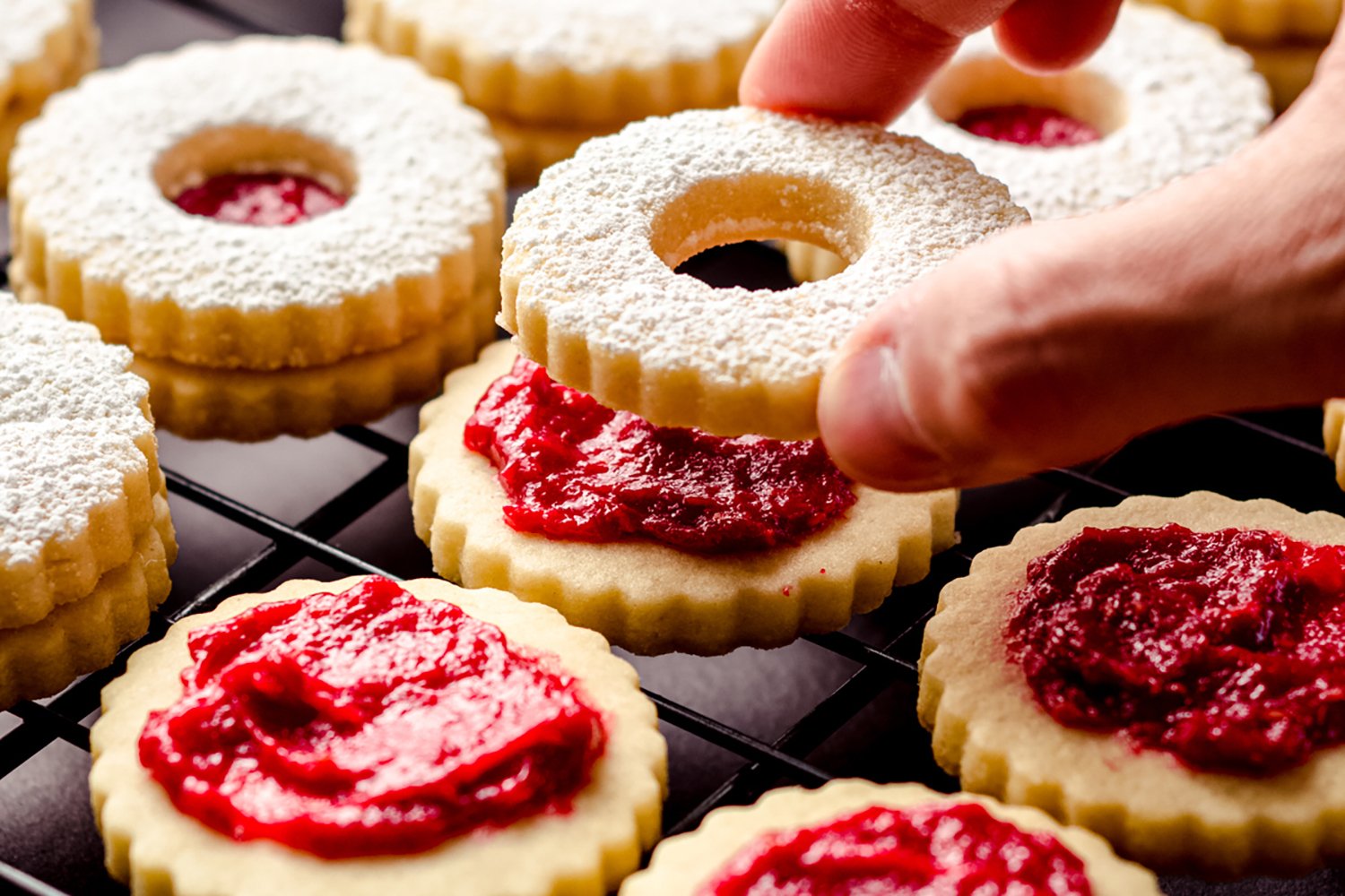 rasp linzer cookies-11.jpg