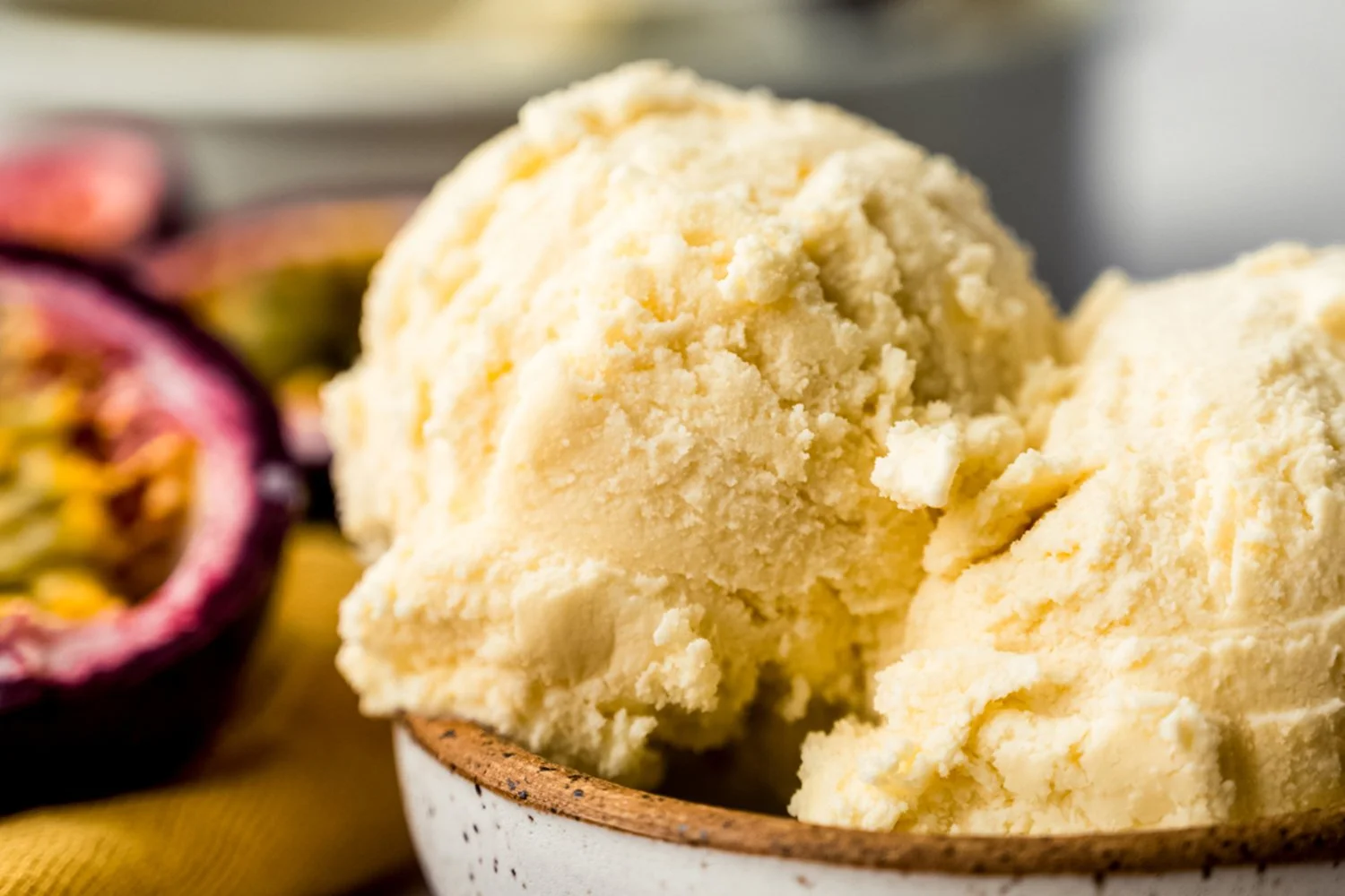 passion fruit ice cream-05.jpg