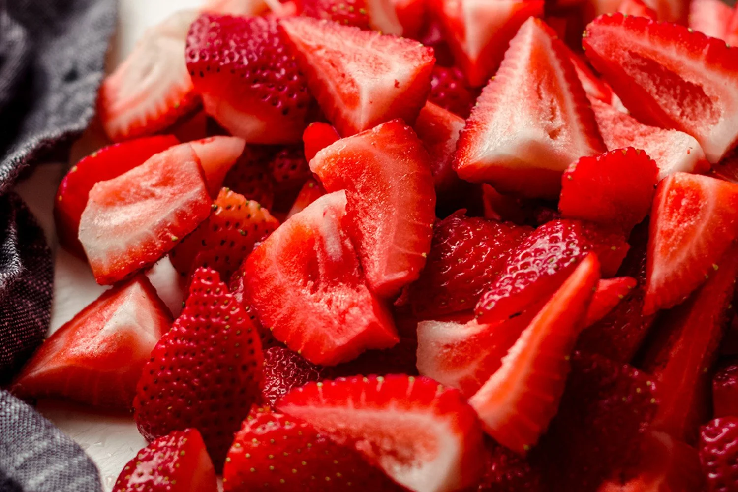 strawberry compote 2.jpg