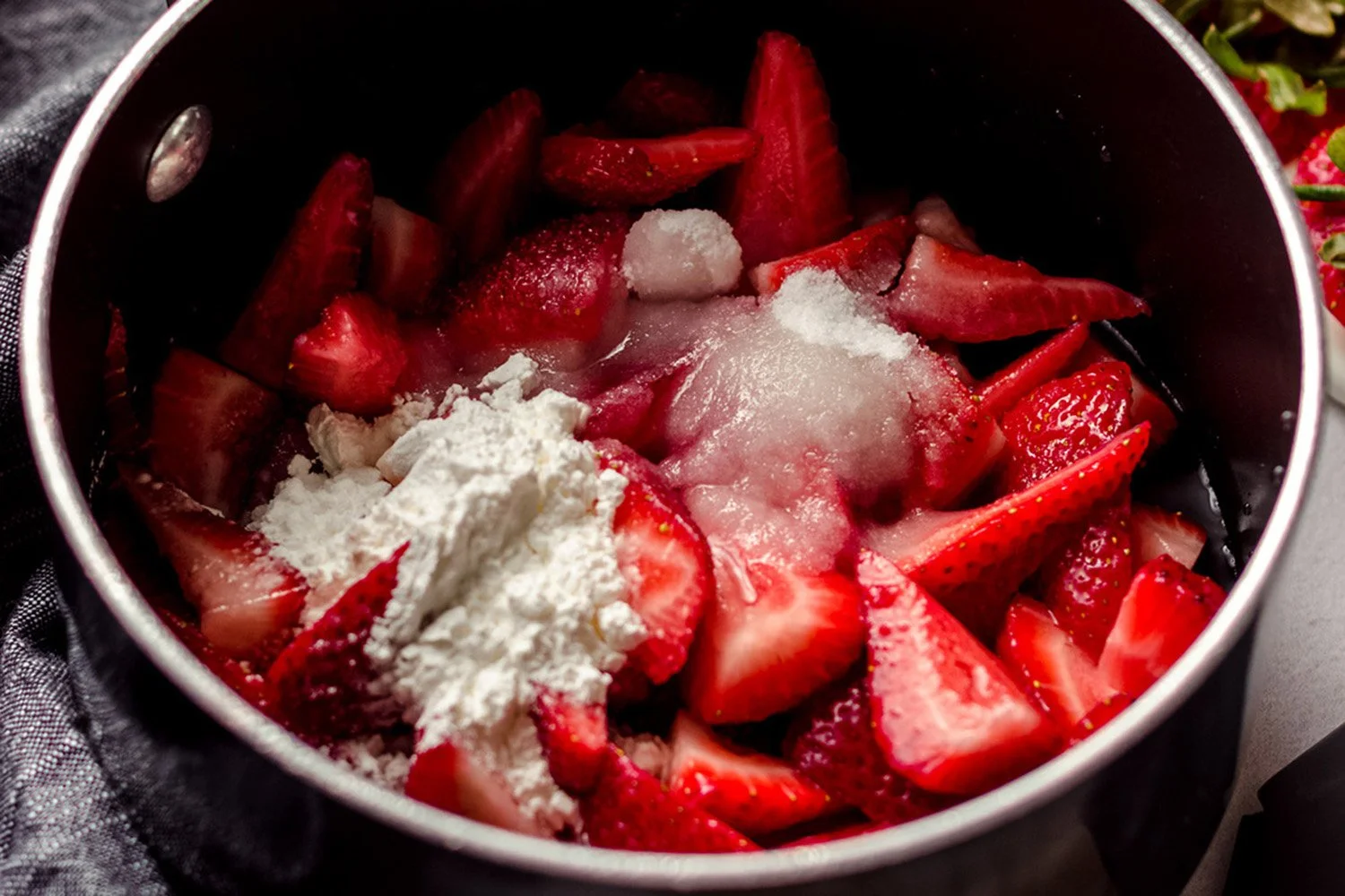 strawberry compote 3.jpg