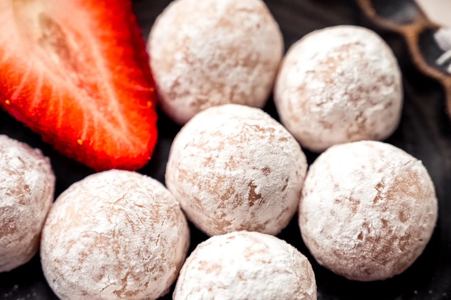 strawberry truffles-6.jpg