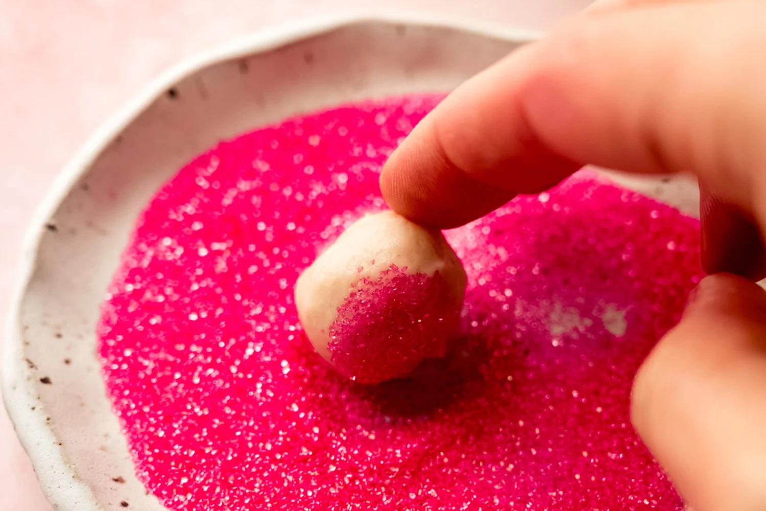 strawberry truffles-10.jpg