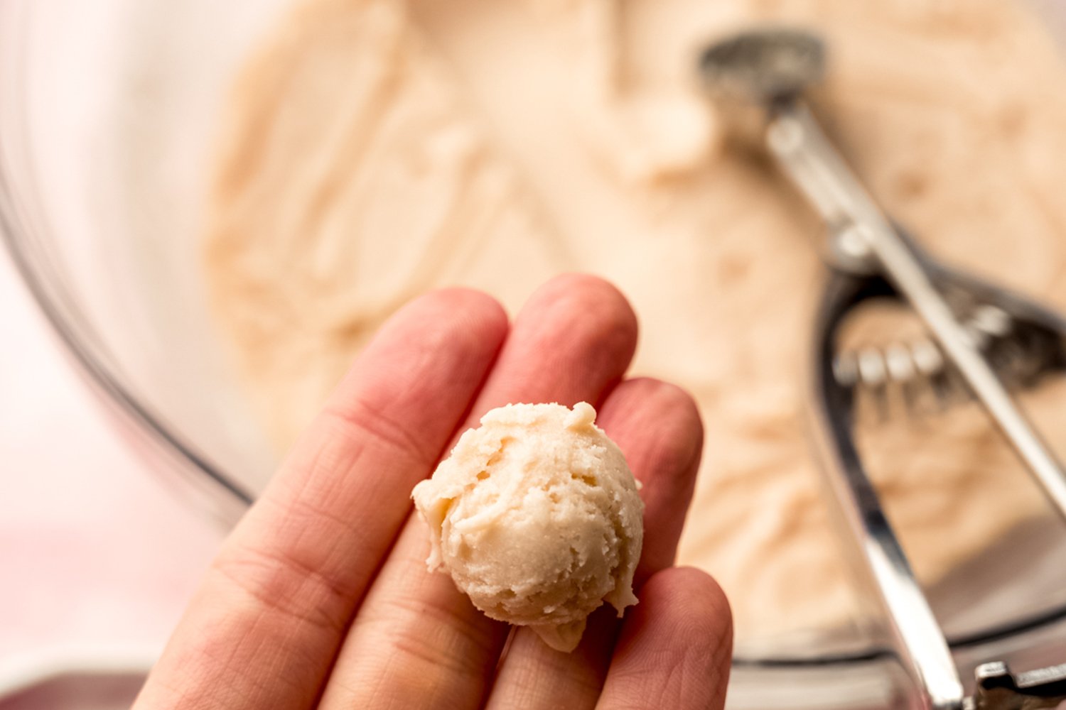 strawberry truffles-11.jpg