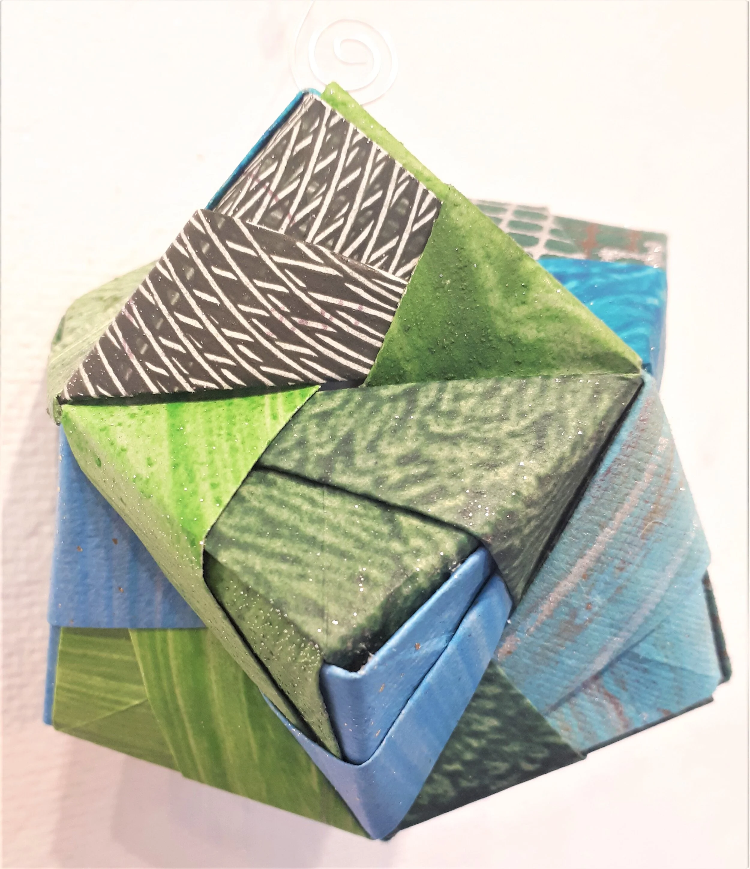 Woven Stellated Octahedron 4.jpg