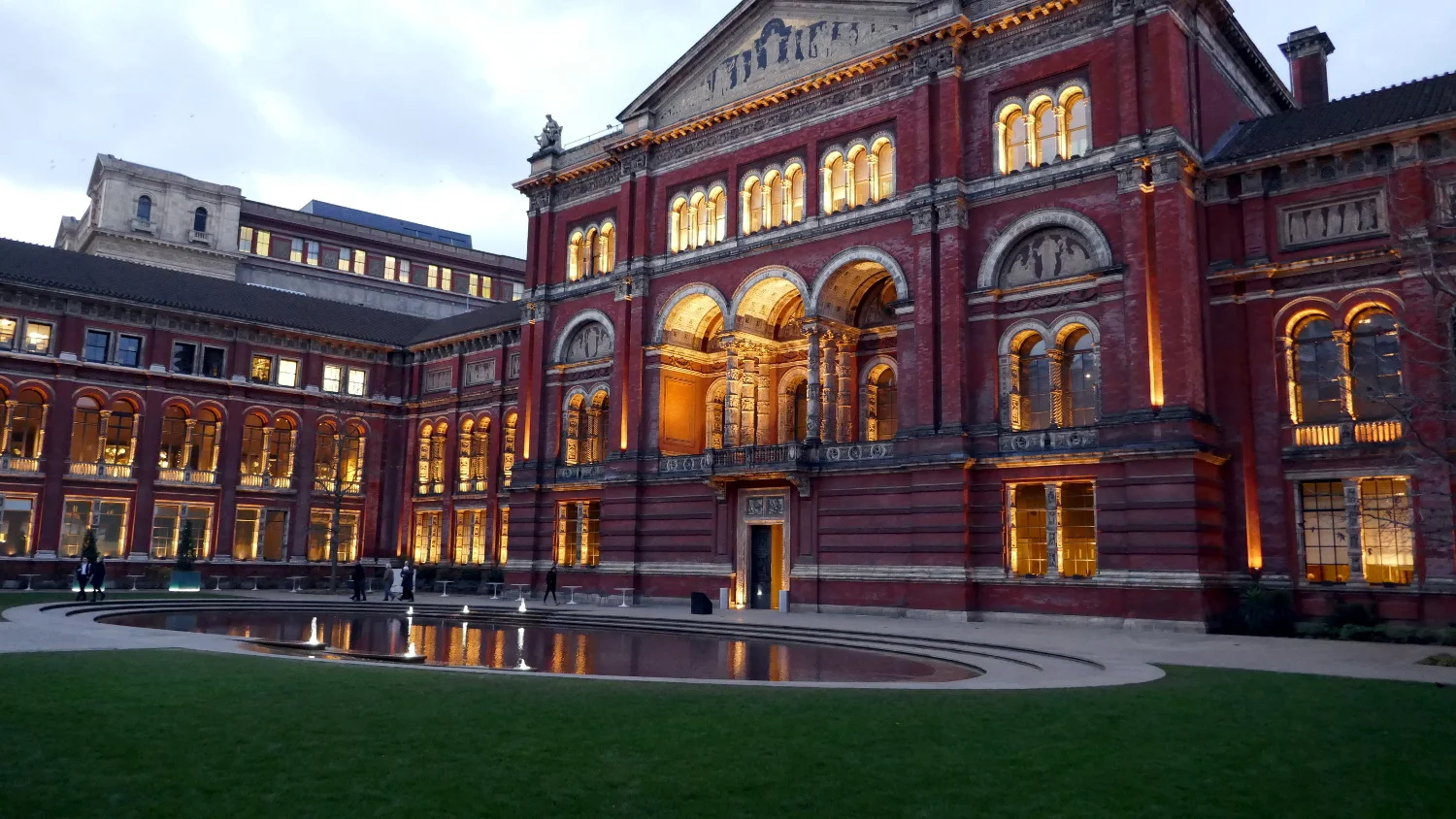 Courtyard, Victoria and Albert Museum, London, United Kingdom