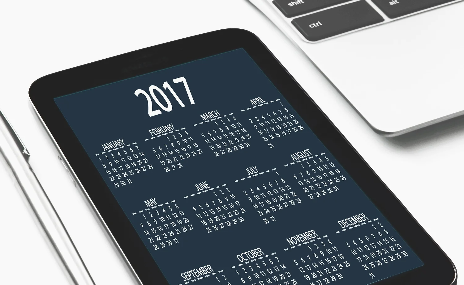 Don’t Make This Costly Error When Booking Airline Tickets