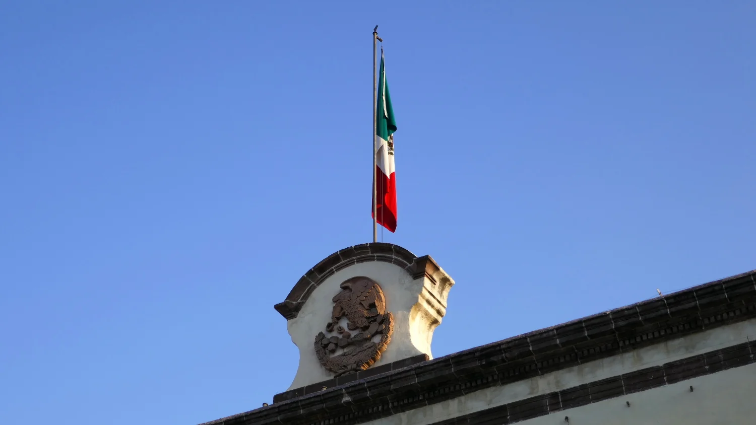 Mexican Flag and Coat of Arms, Palacio Municipal, San Miguel de Allende, Guanajuato, Mexico