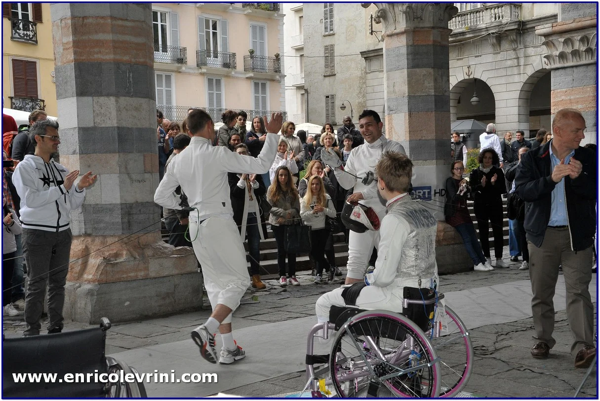 como---190513---comense-scherma-con-art4sport---scherma-in-piazza_8864344083_o.jpg