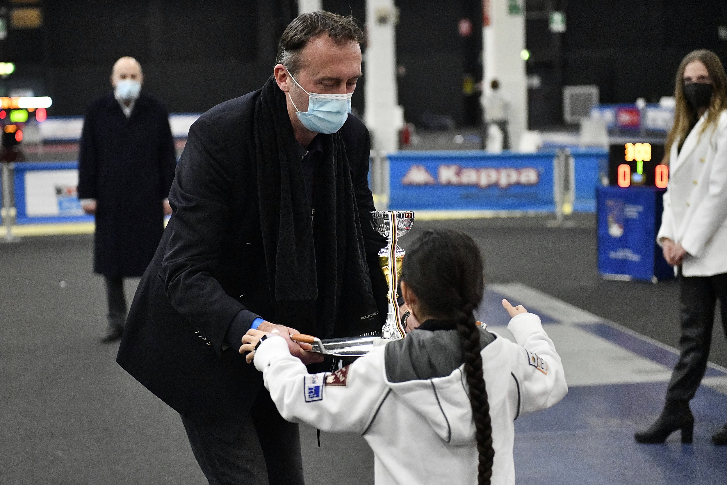 64 Zoe e l'Ass. Paolo Annoni.JPG