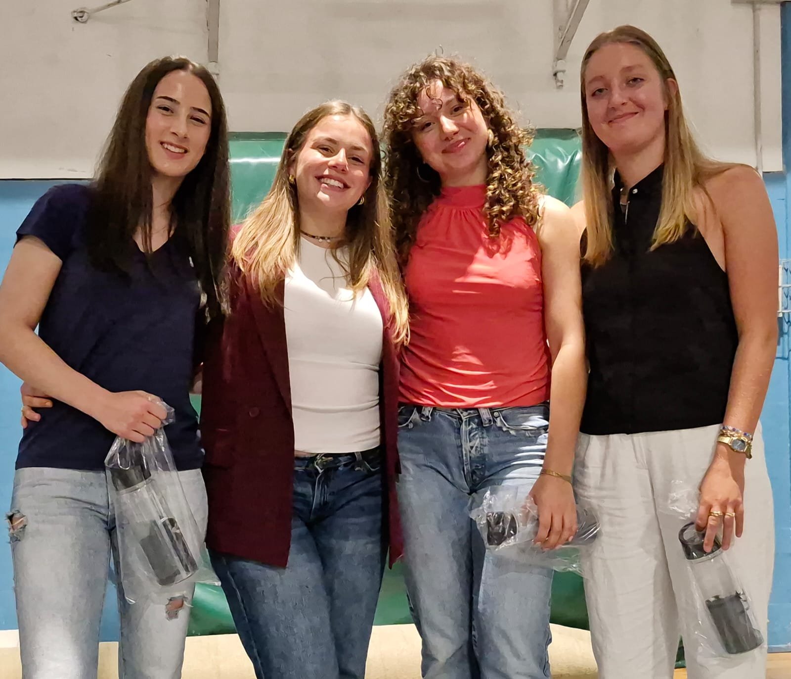 Giulia F, Sara, Larissa e Lea 1.jpg