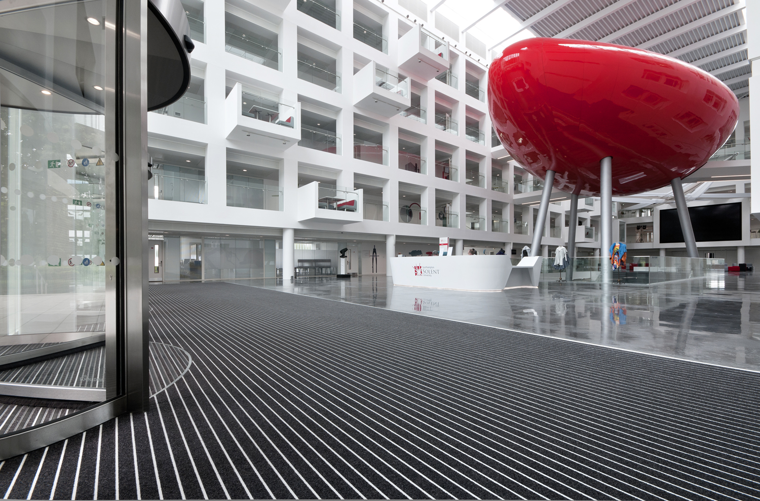 Extensive experience in providing high quality images for all aspects of interior and exterior photography – Architecture, Construction, Office Complexes, Museums, Hotels, Restaurants, Retirement Homes and Apartments, Universities, Car Dealerships, Interior Lighting Projects, and night-time photography.