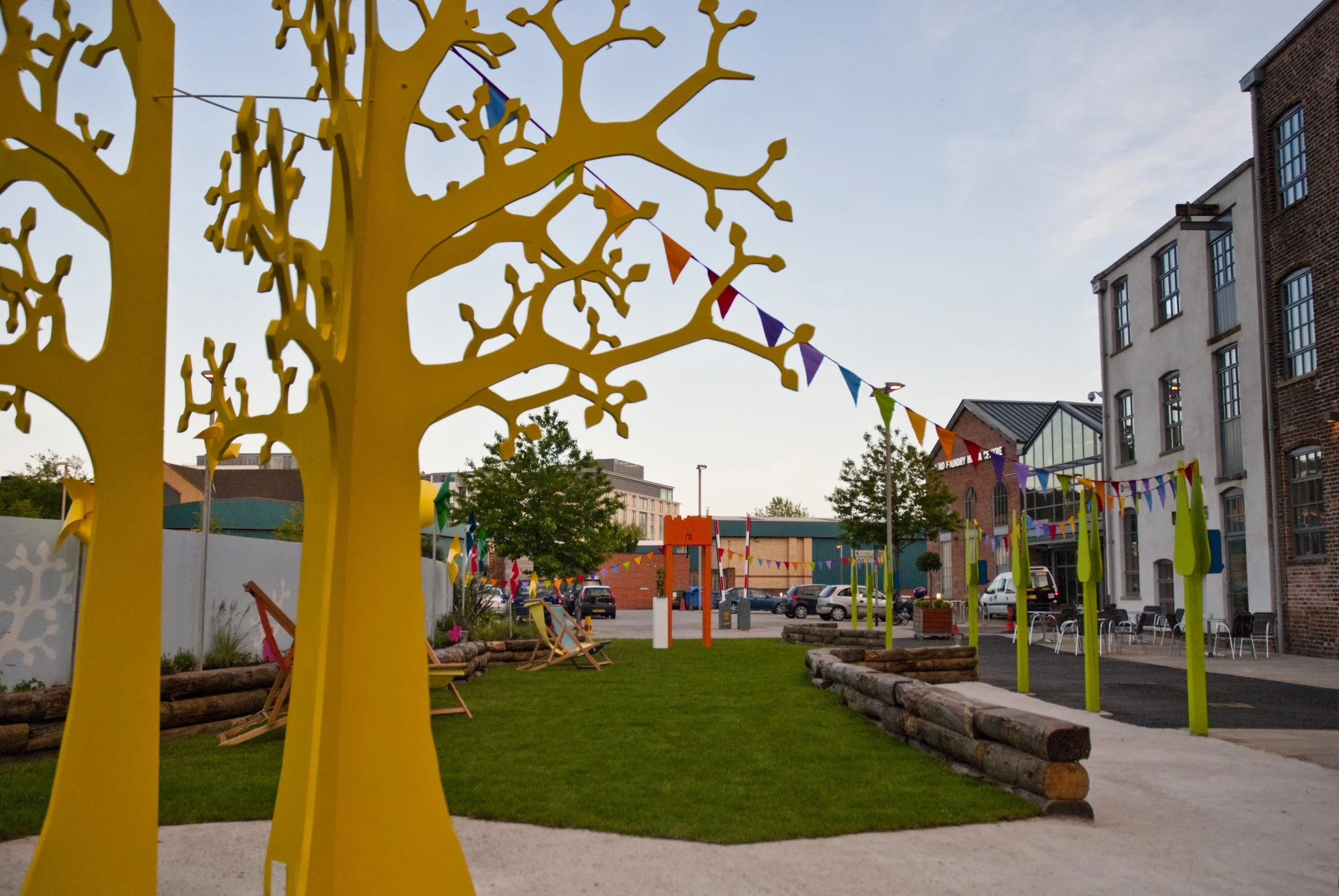  The project was commissioned by Igloo Regeneration as a temporary installation adjacent to a future development site. The garden was so well received that it has now become a permanent fixture and has gone through a number of seasonal changes. 