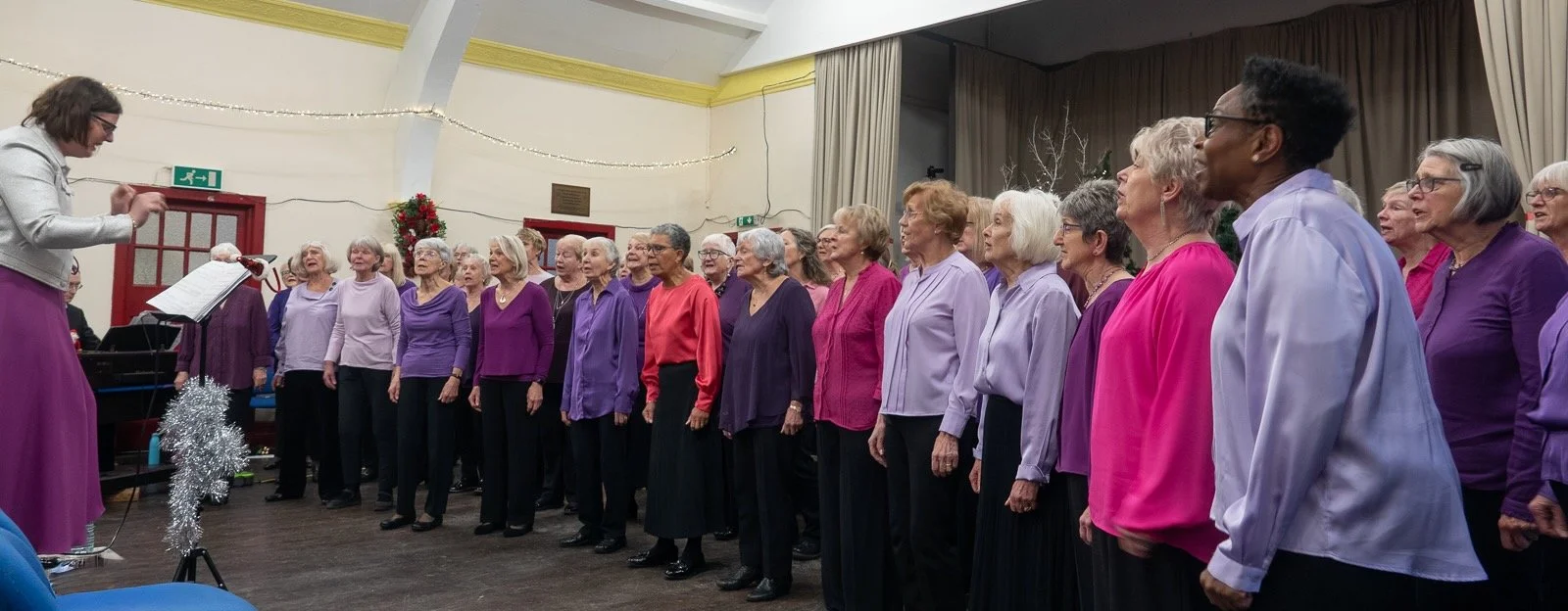 VE Xmas 25-09101.jpeg