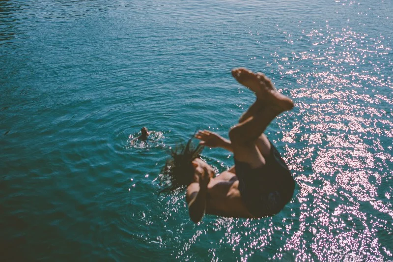 Fraser jumping off Hossegor Bridge