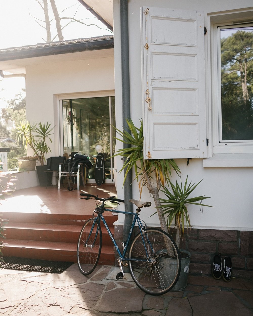 Tucked between the pines by the beach #surfhouse #hossegor
📸 @marleneannak
