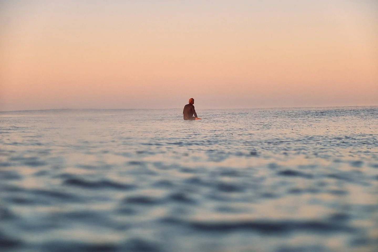 Dawn sessions #surfhouse #hossegor
📸 @thomaskirby_