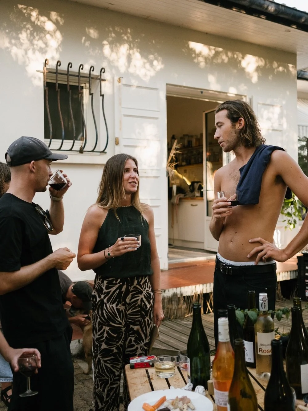 Surf house people (and dog) #surfhouse #hossegor
📸 @marleneannak