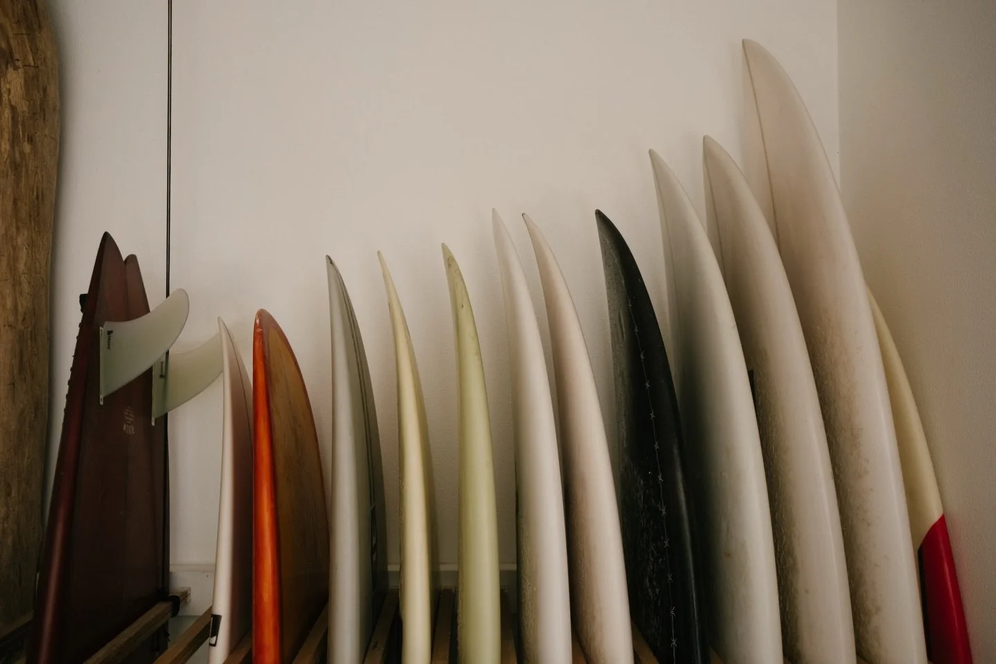 Quiet house moments #surfhouse #hossegor
📸 @marleneannak