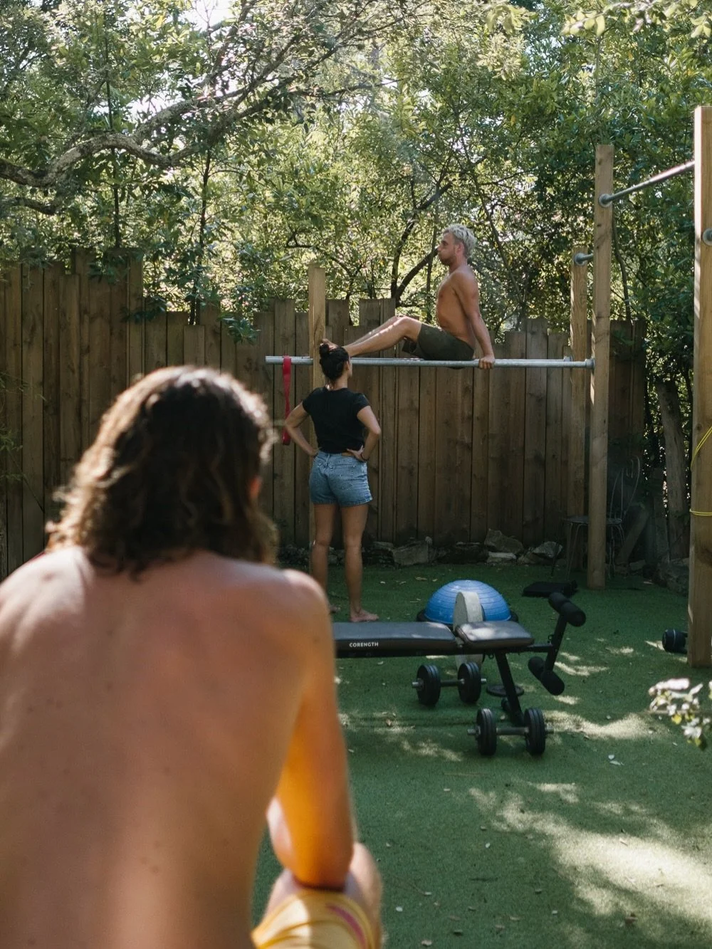 The backyard jungle gym #spudtostud #resultsnotguaranteed #surfhouse #hossegor 
📸 @marleneannak