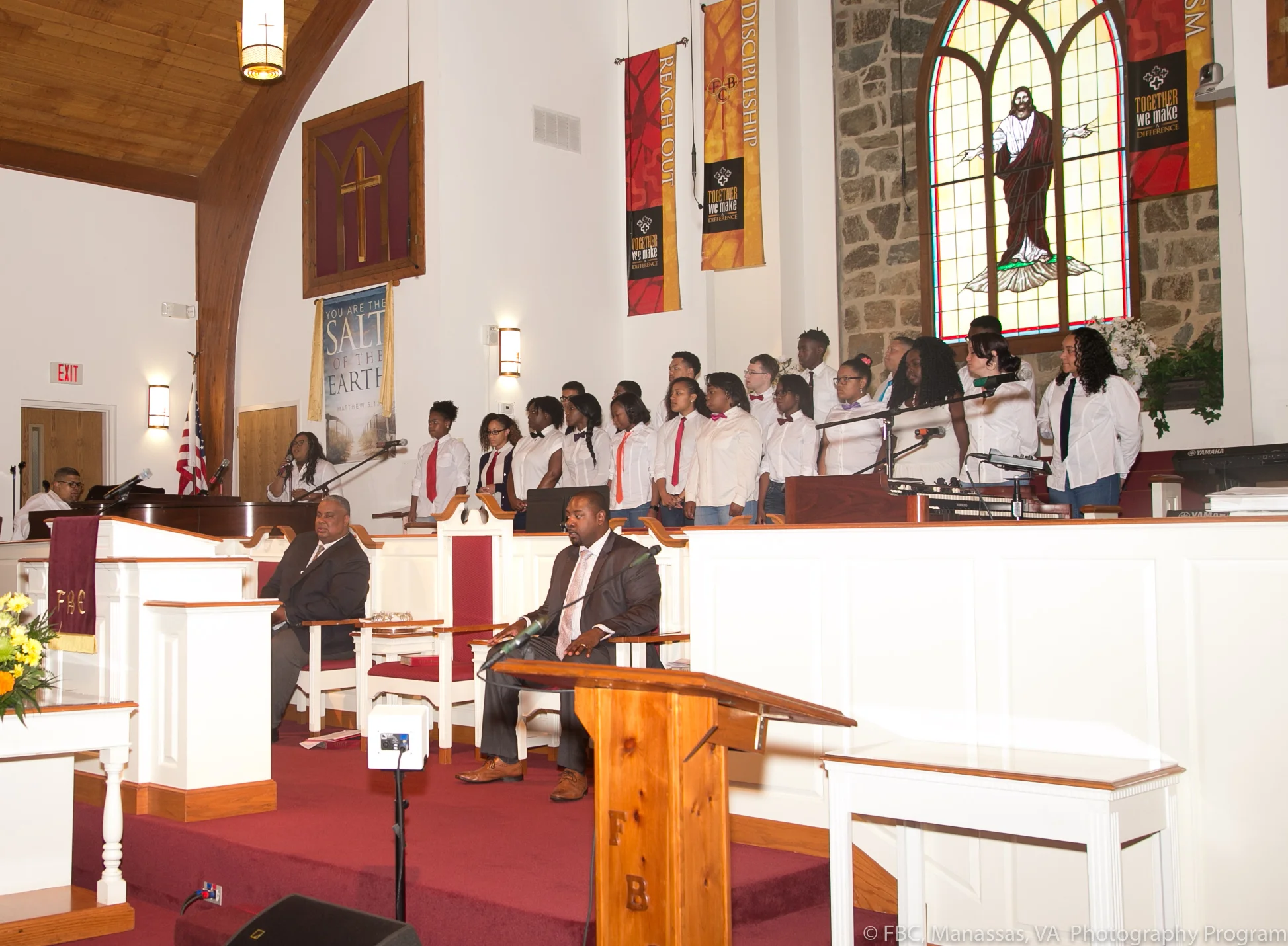 FBCGraduationService_2017_06_10_0044.jpg