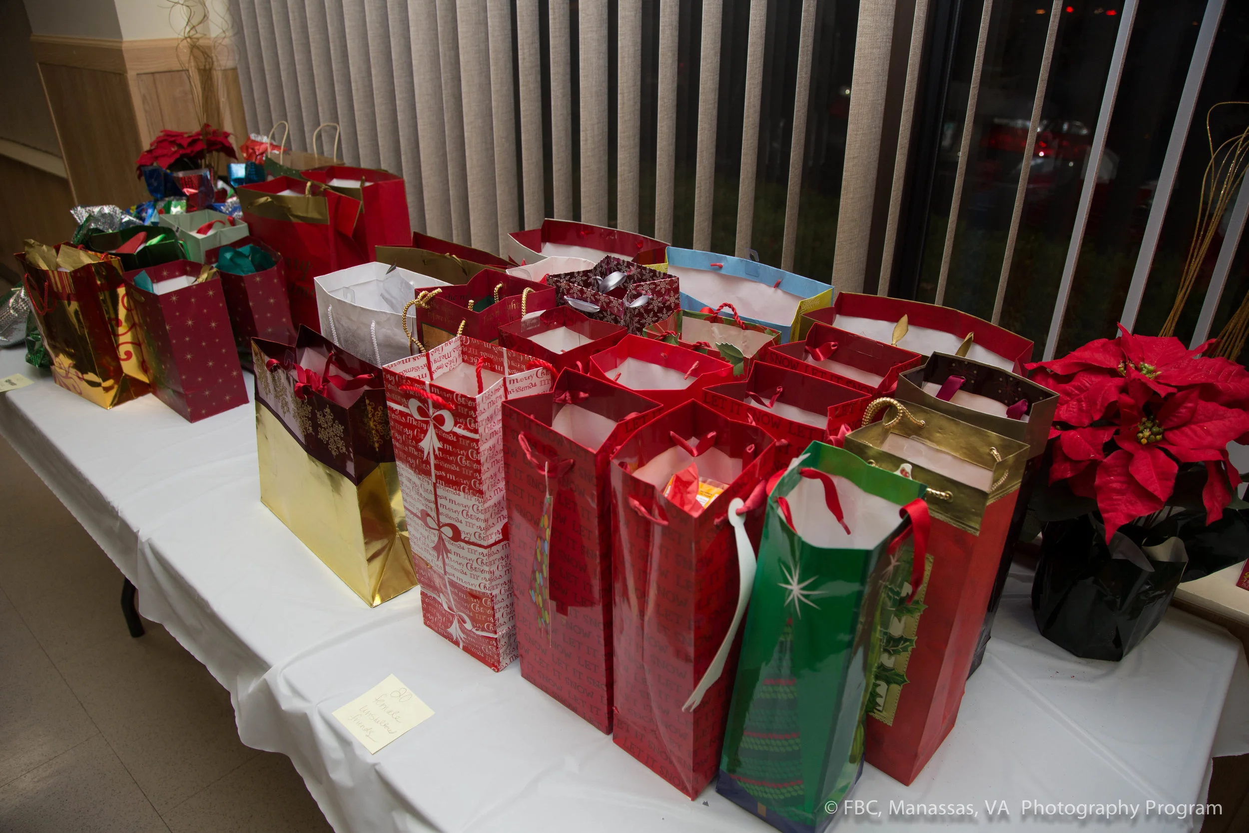 FBCCommunityDayChristmasParty_2017_12_02_0029.jpg