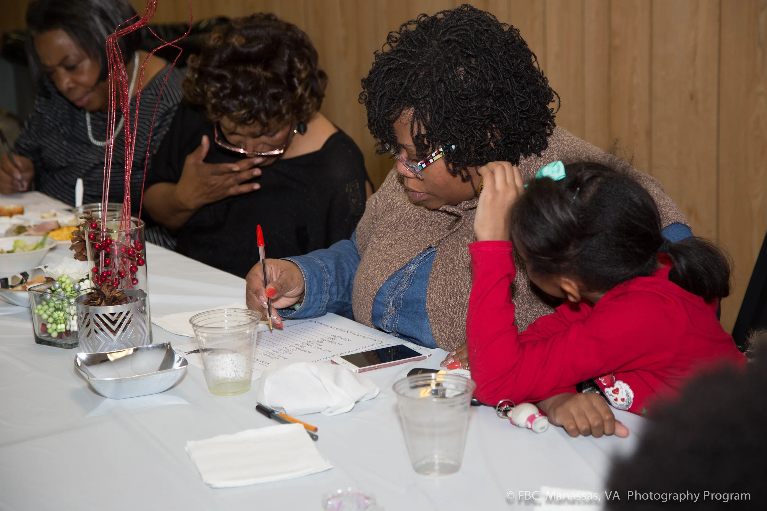 FBCCommunityDayChristmasParty_2017_12_02_0097.jpg