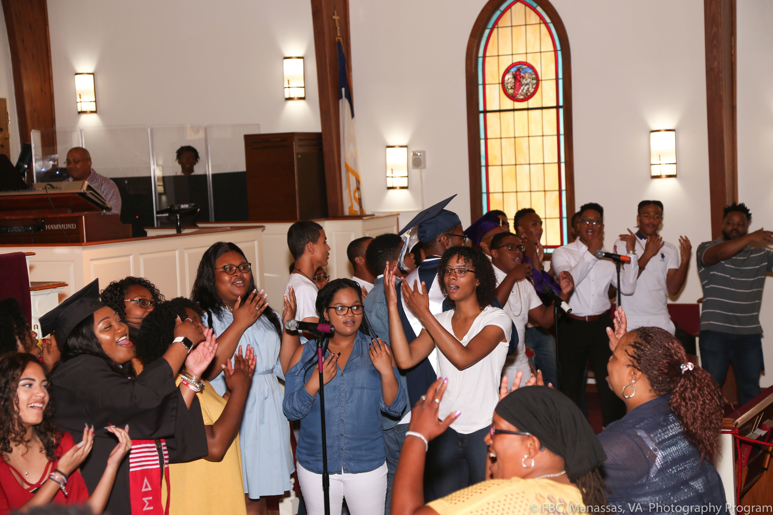 FBCGraduationService_2018_06_10_0270.jpg