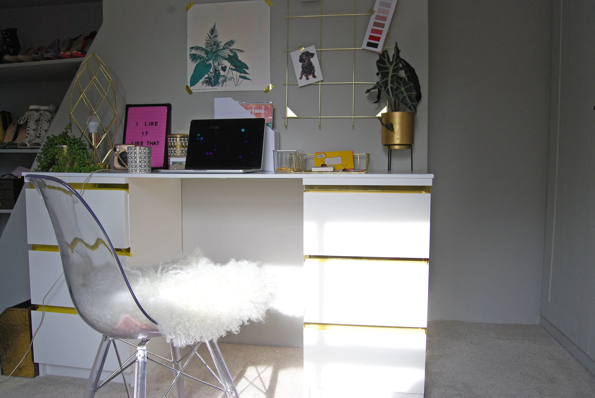desk2.jpg