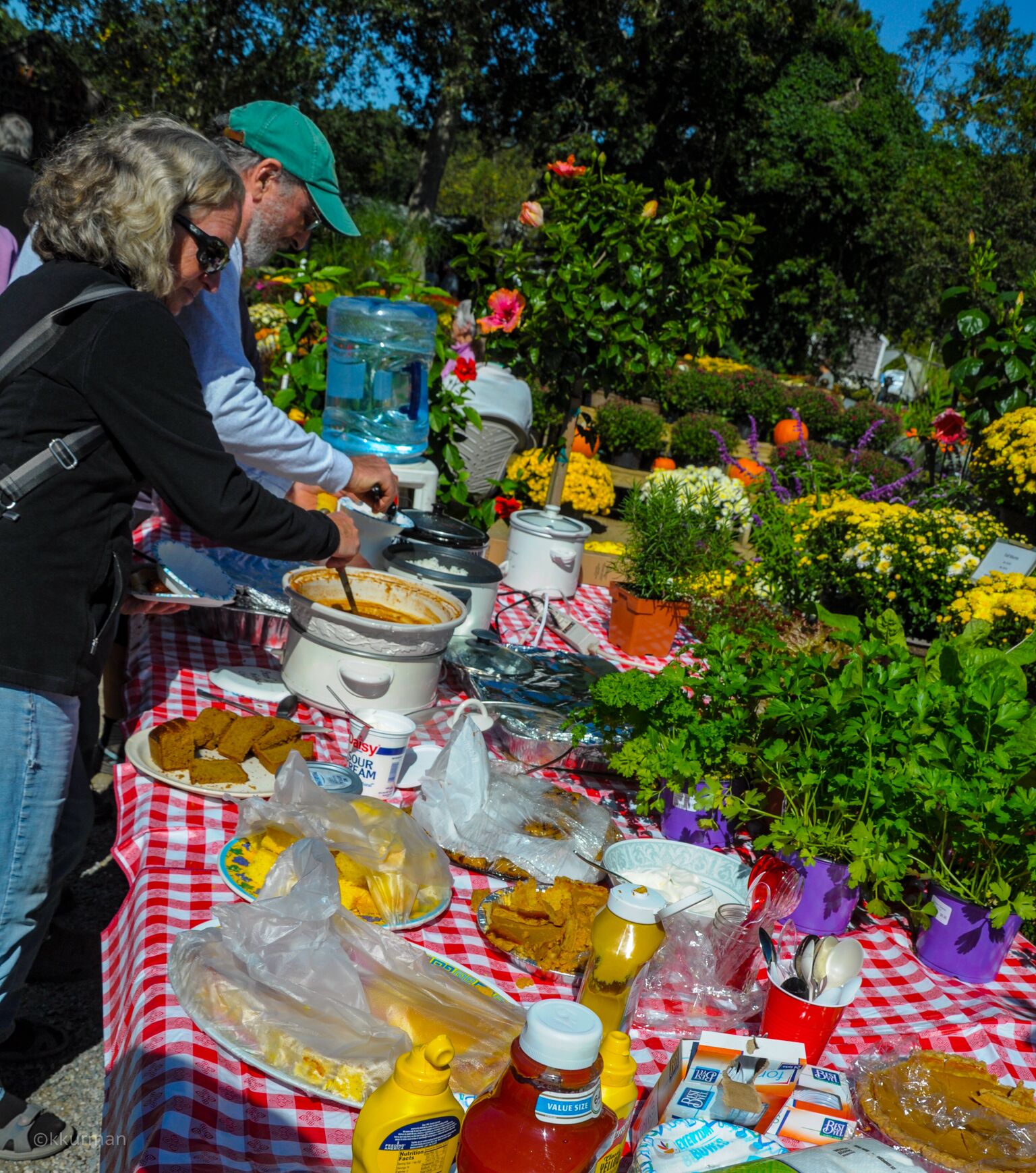 The wonderful buffet of chili’s, homemade cornbread and pies