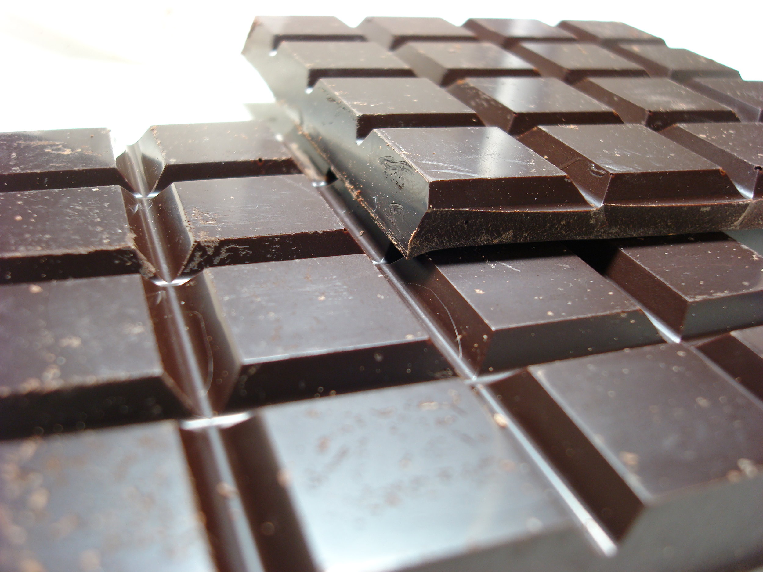 Dark_chocolate_Blanxart.jpg
