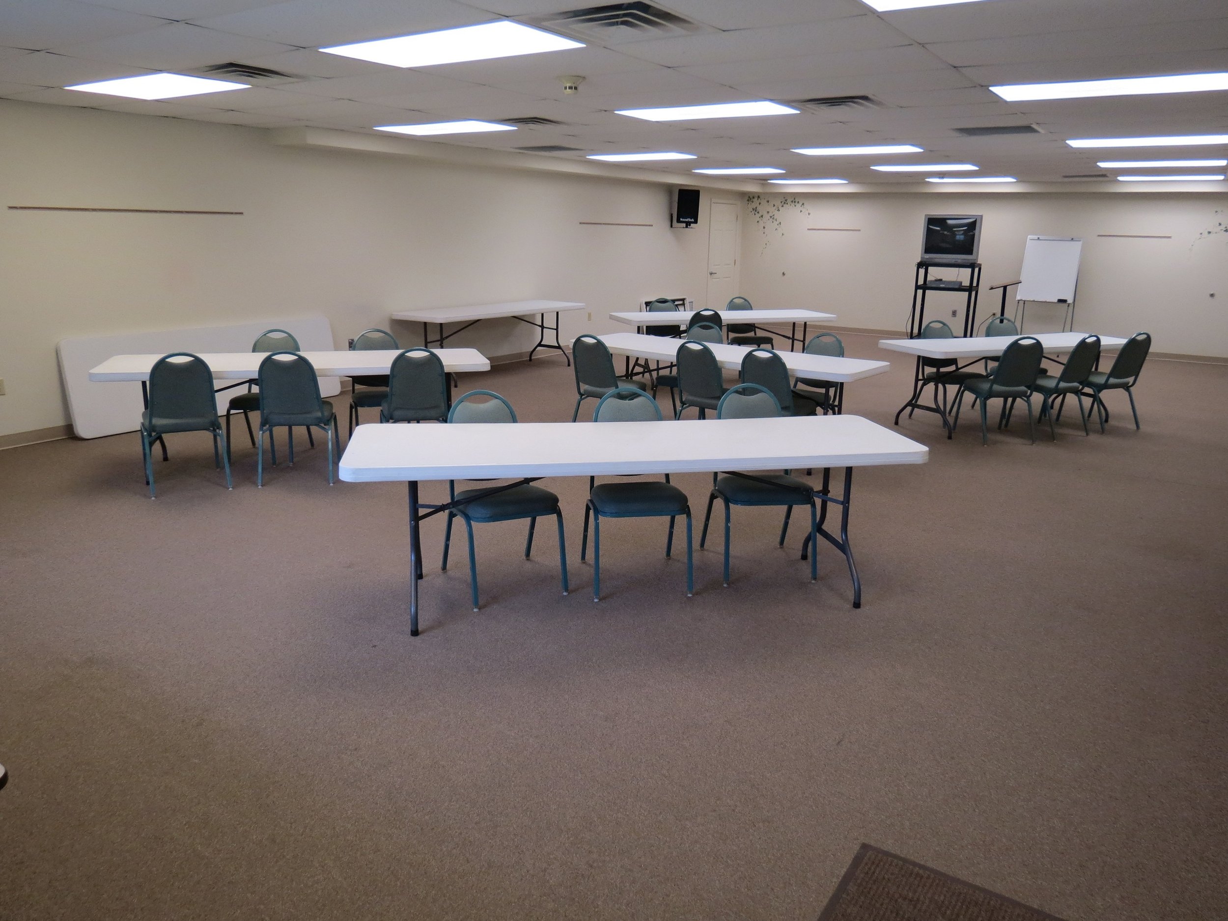 Poplar-Mtg-Room-04-15-2013-01.JPG