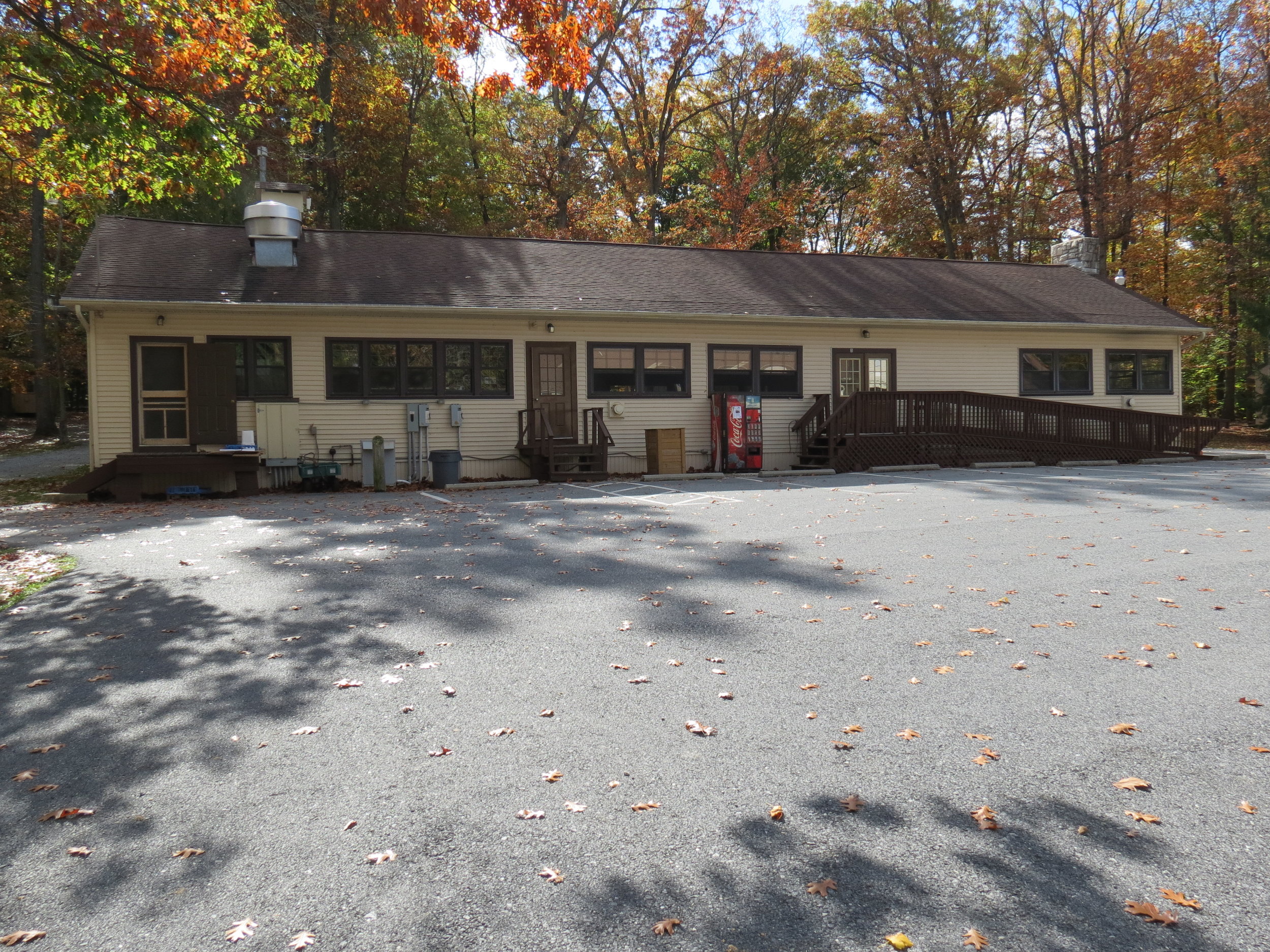 Dining-Hall-10-18-2014-02.JPG