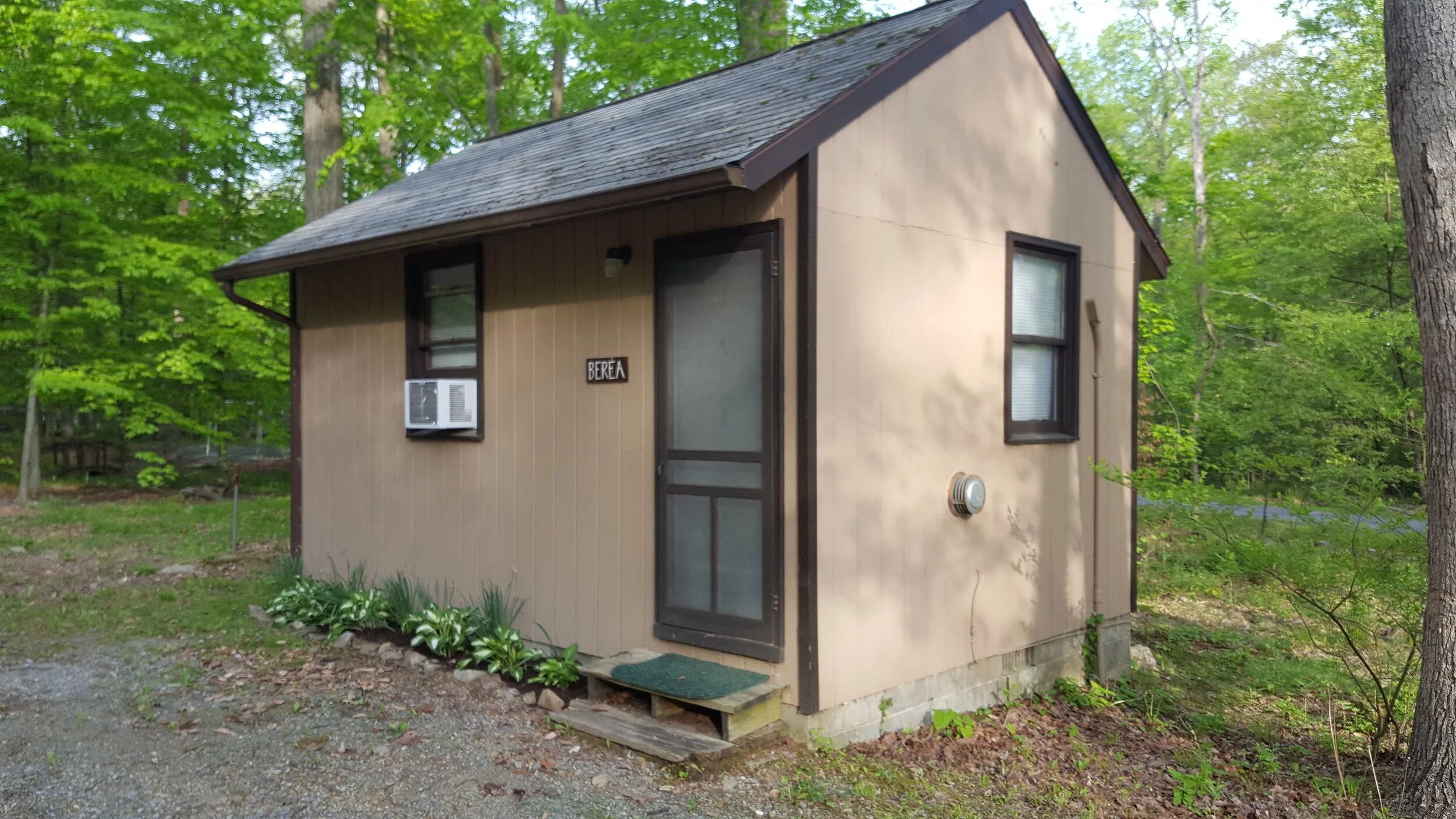 Lodging — Tel Hai Camp & Retreat