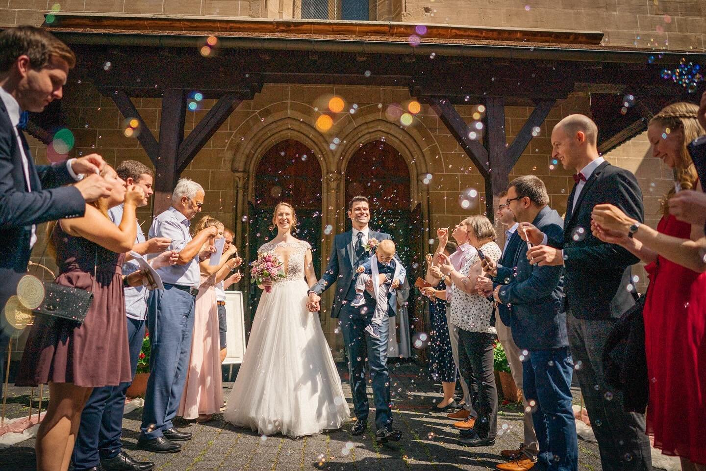 Hochzeitsfoto des Tages #hochzeitsfotos #hochzeitsfotografie #brautpaar #hochzeitsinspiration #hochzeitswahn #hochzeitsfotoshooting #brideandgroom