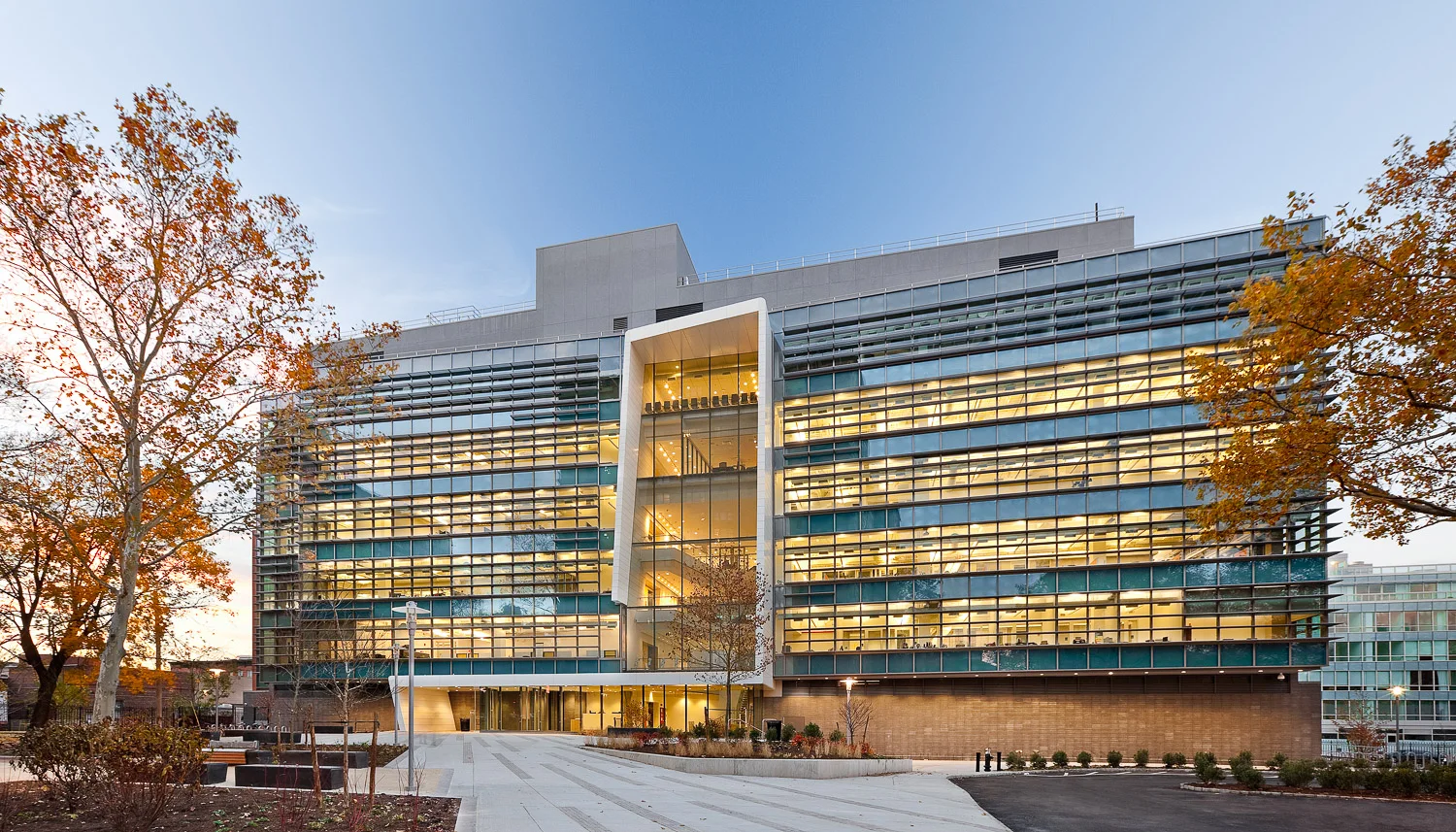 Campus and community. Myrtle Hall, Pratt Institute. Think! Architecture & Design
