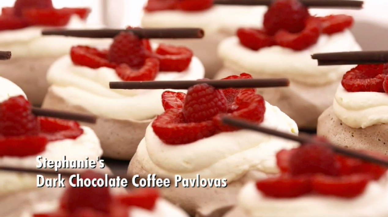 Pavlovas from The Great American Baking Show 