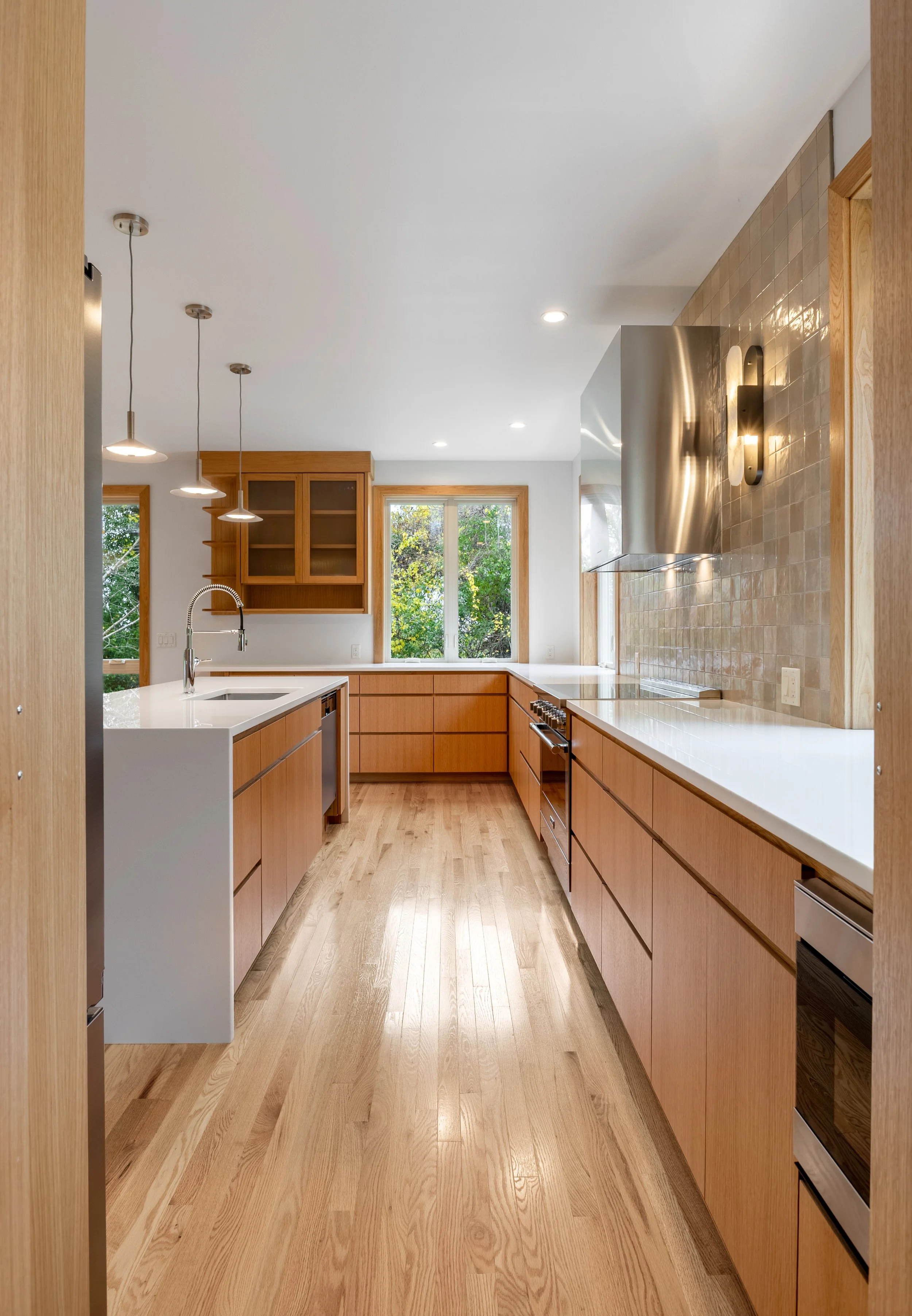 435 Ferguson Ave-23.jpg