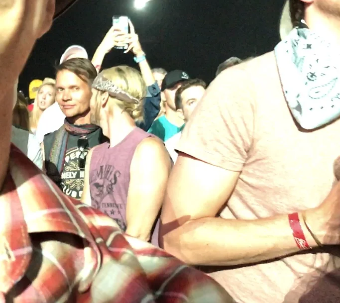  ...the pit at Shania Twain. 