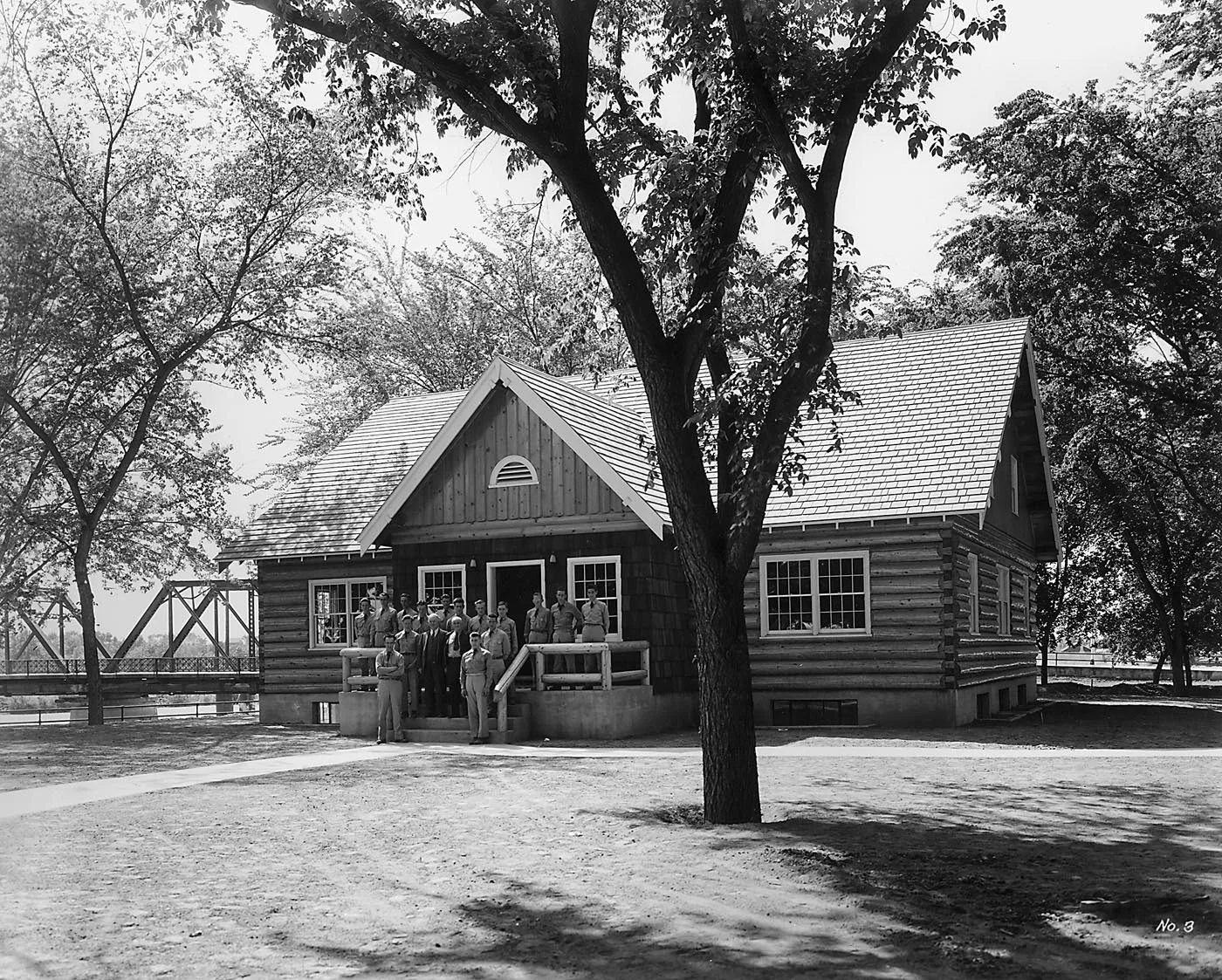 Cabin 1940.jpg