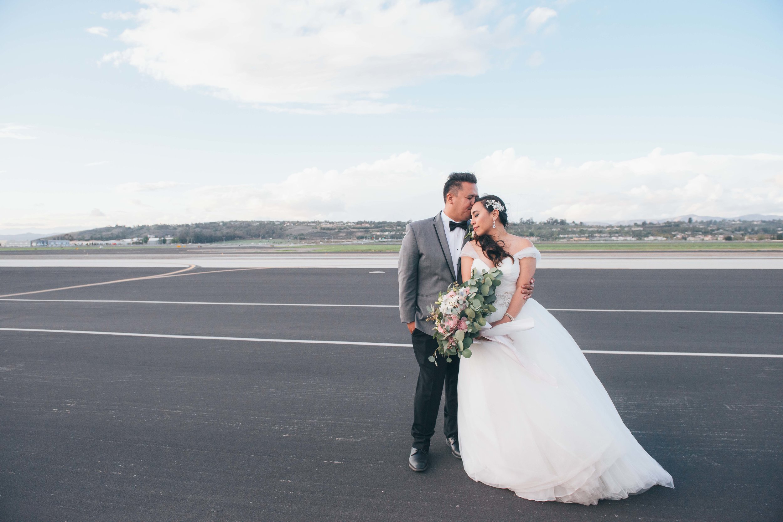 Hangar Events, Camarillo Wedding Photographer, Elopement Photographer, Engagement Photographer, Los Angeles Wedding Photographer, Palm Springs Wedding Photographer, Joshua Tree Wedding Photographer