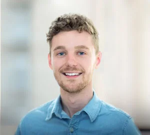 Headshot3.jpg
