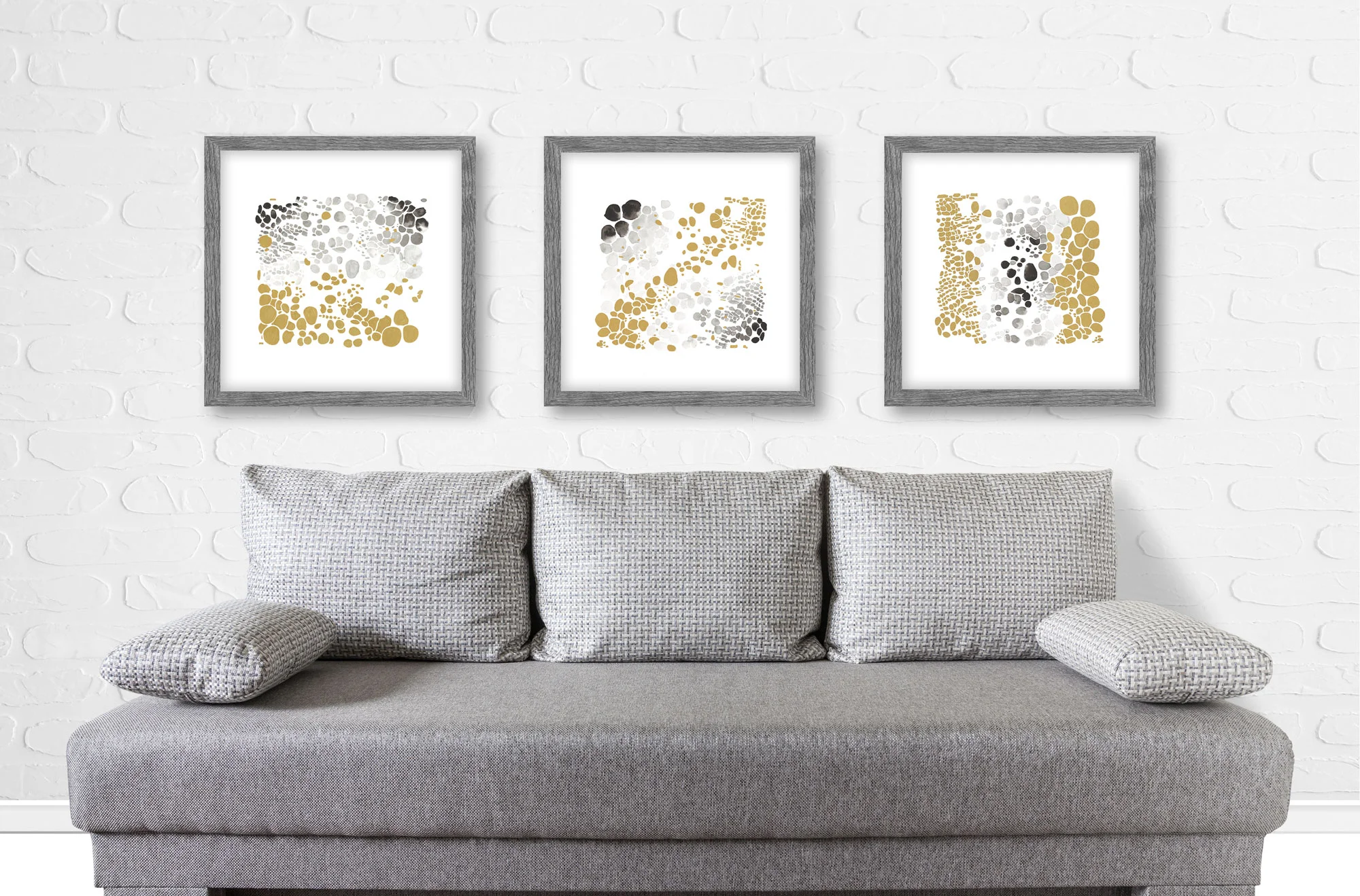 PebblesandCouchsmall.jpg