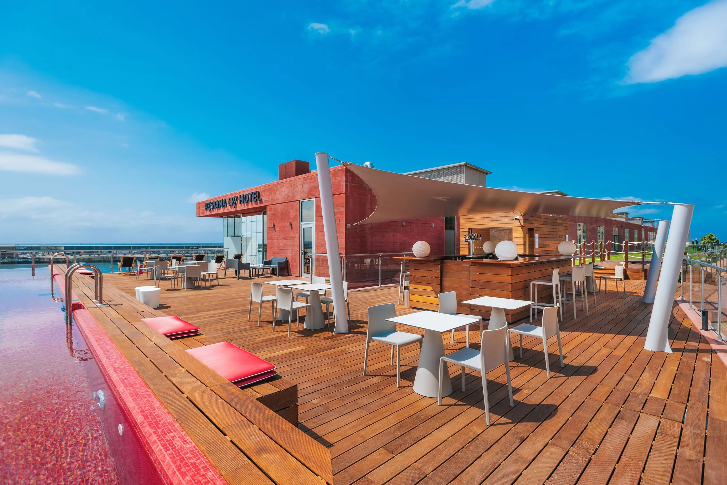 Funchal_Deck1.jpg