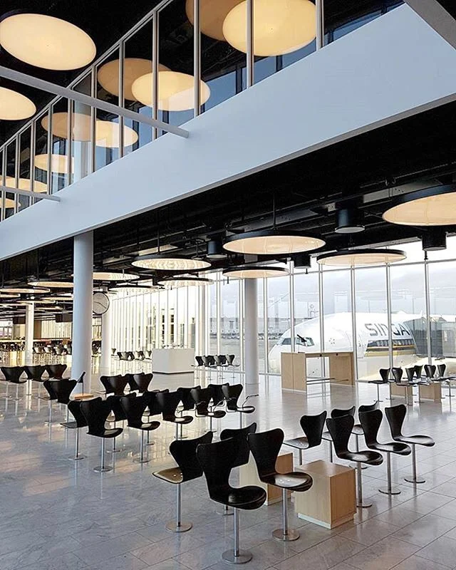 TAKE OFF:: It's airport day today - here's the first of three in our little Insta series. This is the newest part of Pier C at Copenhagen Airport. Designed by Schmidt Hammer Lassen Architects, the wing was opened in 2015 to make room for the @airbus a380. In their own words, "The 6,300 m2 expansion houses three new gates and lounges. It offers a new interpretation of the existing airport design, innovation of passenger flow and logistics, where the principle of 'nudging' has played an important role." More on Instastories! 📷 @a_olsen86⠀
.⠀
.⠀
.⠀
.⠀
.⠀
.⠀
.⠀
#airportdesign #designtravel #travel @airport #cphairport #denmark #airportdesign #architecture #airportarchitecture #architecturelovers #architecturegram #architectureporn #archdaily #archilovers #danskeark #danisharchitecture #shlarchitects #schmidthammerlassen